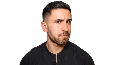 Kevin Söll press photo with a skeptical expression